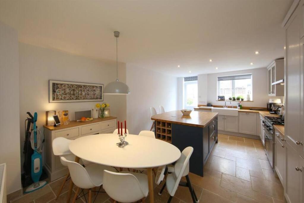 Perfectly Positioned Pad Villa Cardiff Exterior photo